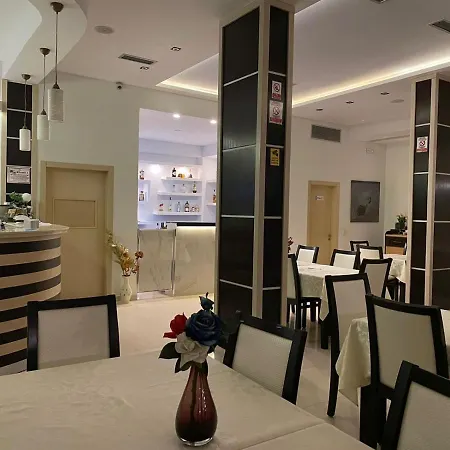 酒店 Ergi Durrës